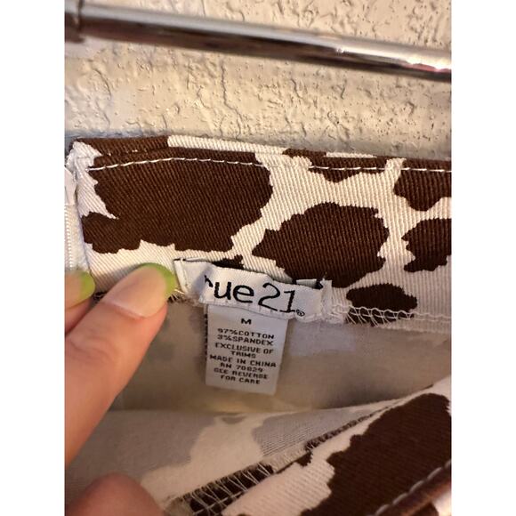 Y2K Rue21 Brown & White Cow Print Stretchy Mini Skirt – Size M - Picture 2 of 2